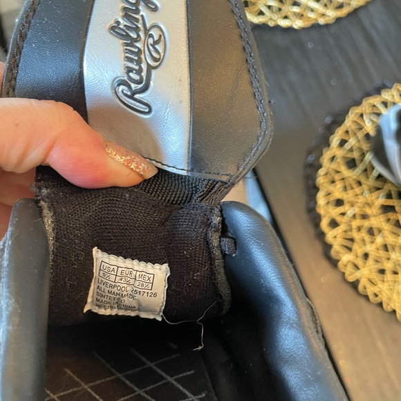 Rawlings base ball shoes - Picture 4 of 5